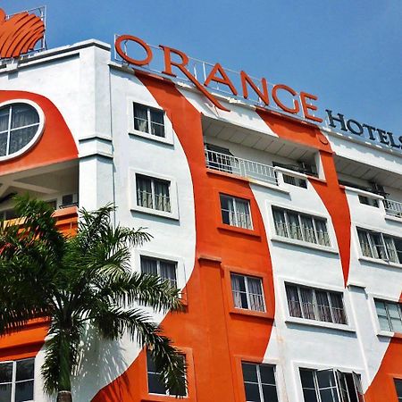 Orange Hotel Kota Kemuning @ Шах-Алам Экстерьер фото